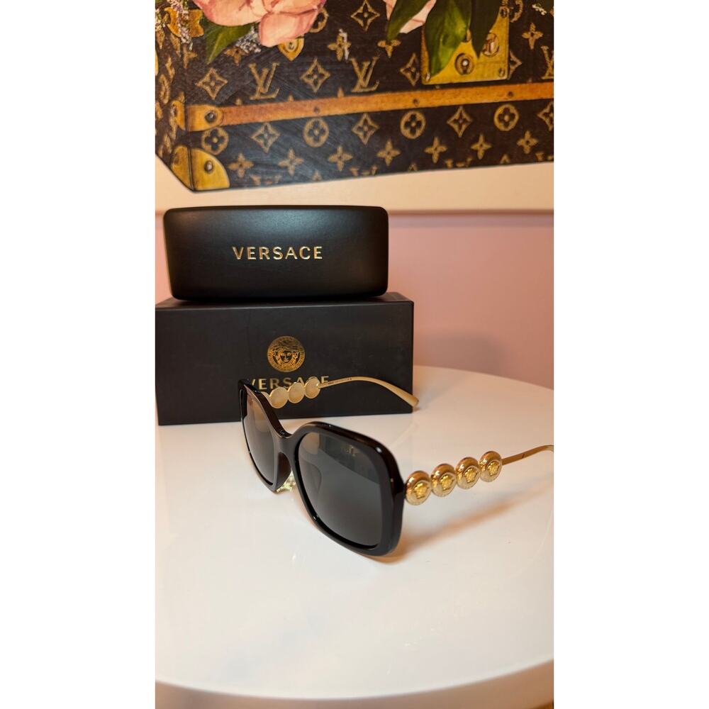 Versace Sunnies Black